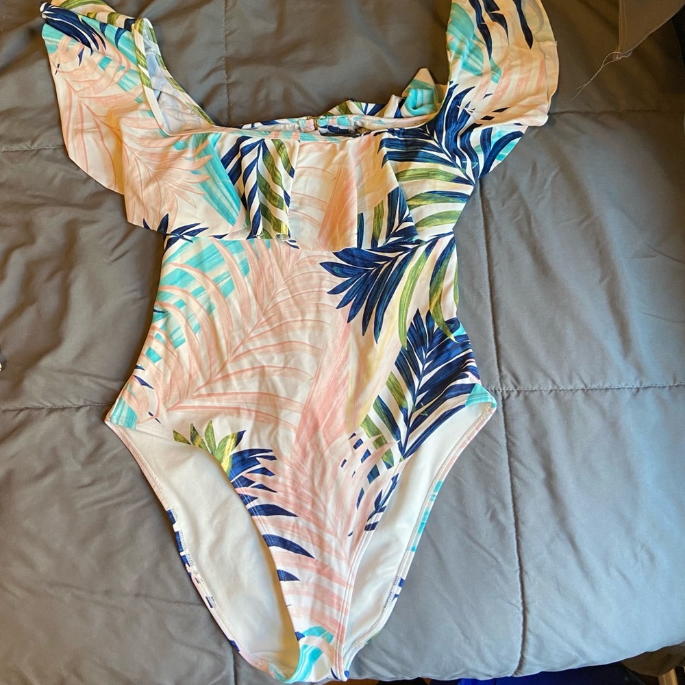 🎯3 FOR $25🎯Forever 21 XL swimsuit